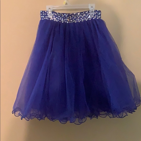 YanLian Beaded Two Pieces Prom Dress - Picture 3 of 5
